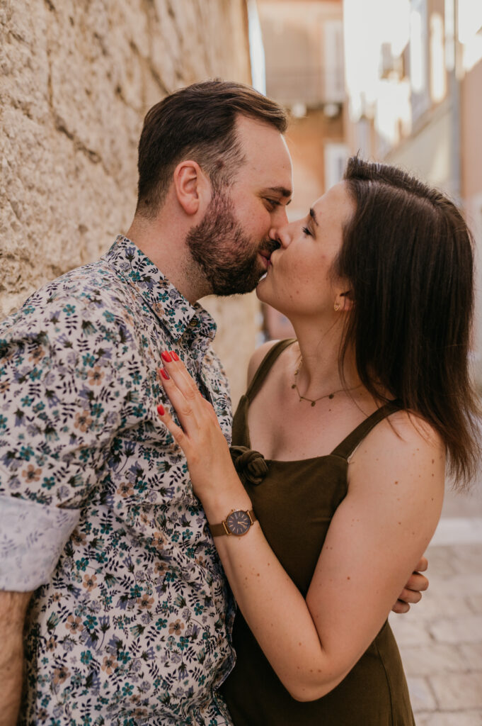 Sesja plenerowa pary w jednym z najpiękniejszych zakątków Zadaru